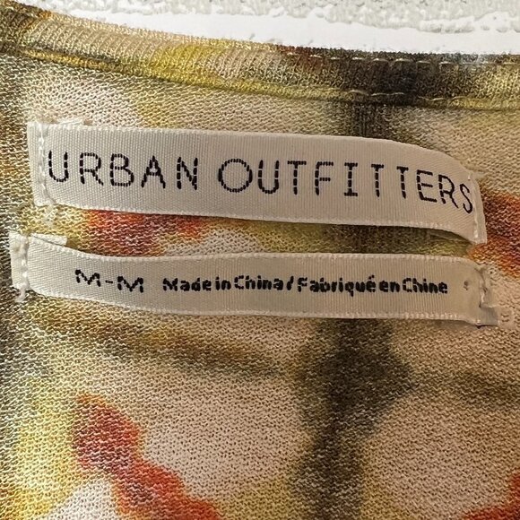 Urban Outfitters Old Soul Smocked Top Women's Size M - Picture 3 of 12